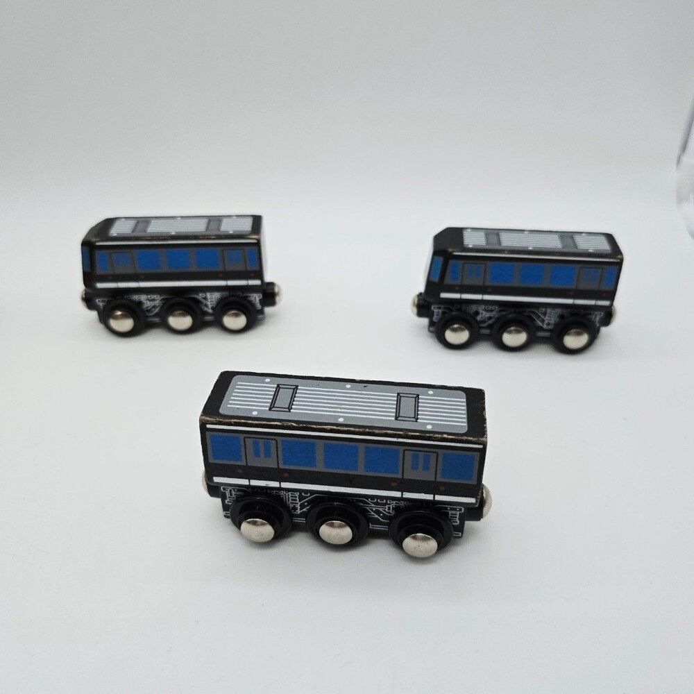 IMAGINARIUM  Toys-r-us Wooden Trains